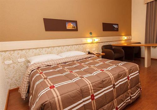 Hotel 10